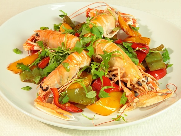 Cigalas con pimientos