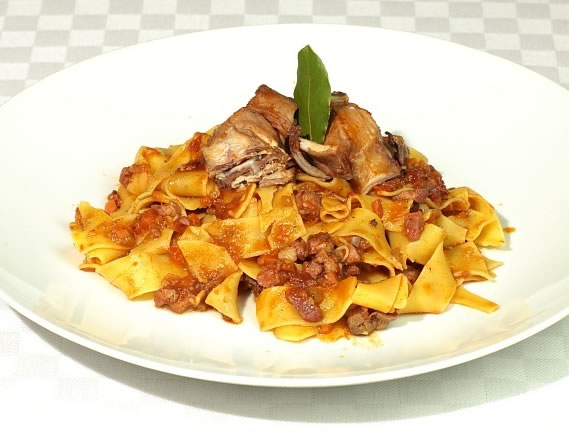 Pasta con conejo