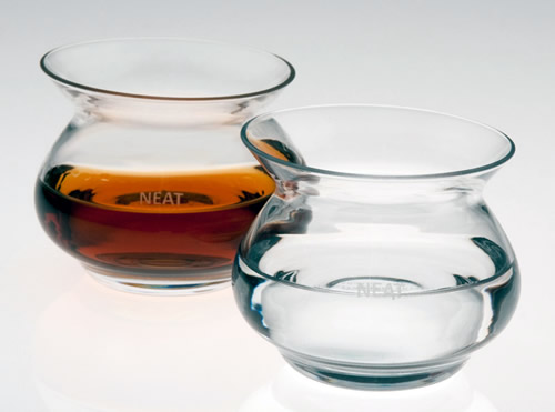 NEAT – Nuevo vaso para oler y catar en una combinación de ciencia y estética