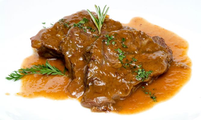 Carrilleras al vino tinto